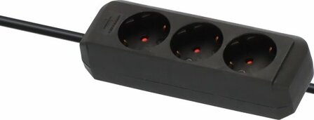 Stekkerdoos 3 voudig zwart 1,5m h05vv-f 3g1,5