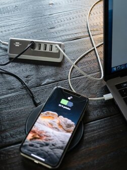 Usb multilader met 1,5m textiel kabel 4x usb lader  + 1x usb c