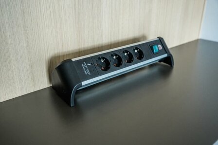 Stekkerdoos met usb power delivery usb-laadfunctie 4-voudig 1,8 m h05vv-f 3g1.5
