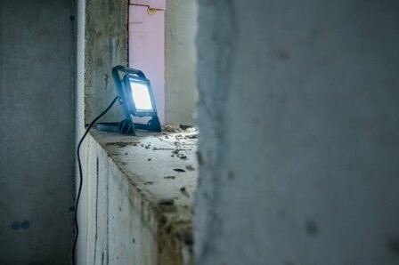 Mobiele LED-bouwlamp JARO 7060 M, 5800lm, 50W, 5m H07RN-F 3G1,0, IP65