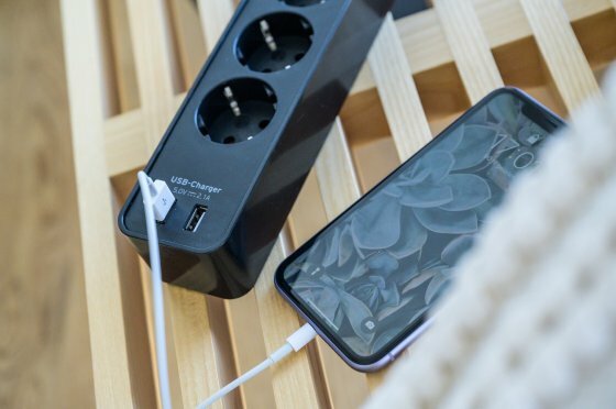 Stekkerdoos met usb 4-voudig zwart zwart 1,5m h05vv-f 3g1,5 met schakelaar