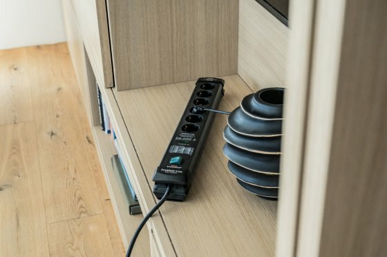 Overspannings- beveiliging 26000a 6-voudig zwart 1,8m h05vv-f 3g1,5