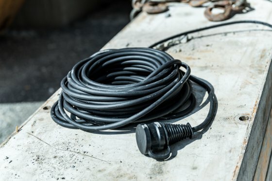 Verlengsnoer voor bouwplaatsen IP44 25m H07RN-F 3G1,5 zwart