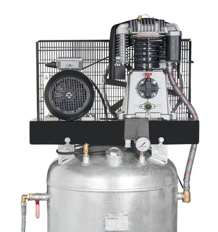 Zuigercompressor 15 bar - 270 liter -3x400V