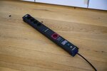 60.000a overspanningsbeveiliging automatische contactdoosstrook 5-voudig 1 hoofdcontactdoos 4-voudige vervolgcontactdozen zwart 3m h05vv-f 3g1,5
