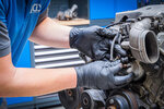 Wegwerphandschoenen-box nitril met extra grip maat L 100 stuks